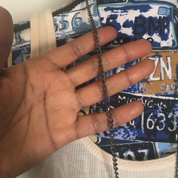 Sexy red lip chain necklace - Picture 2 of 4